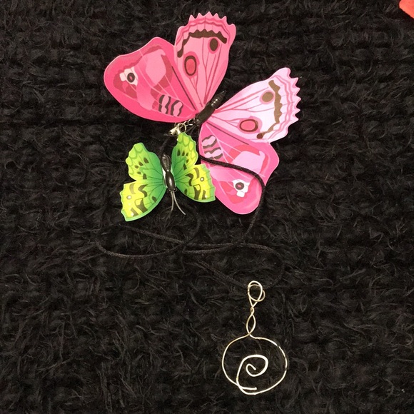 Silver Tone Wire Charm Necklace - Picture 5 of 14